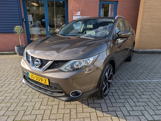Nissan Qashqai 1.2 PanoDak, 360 camera, Stoelverw, Lederen bekl, Airco, Trekhaak