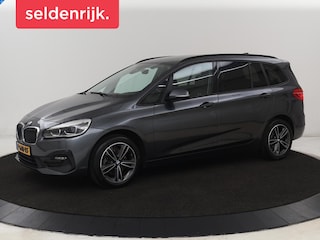 BMW 2-serie Tourer 218i High Executive 7-persoons | Sport Line | Head-Up | Trekhaak | Sportstoelen | Full LED | Navigatie | Climate control | Parkeerhulp | Cruise control