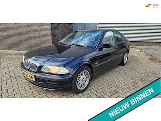 BMW 323i Executive 170pk Automaat Clima Leder Schuifdak