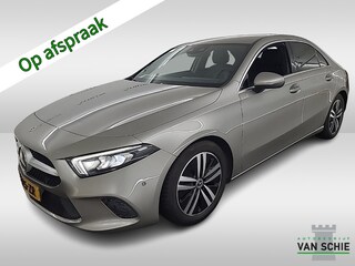 Mercedes-Benz A-klasse 200 Business Solution Luxury 1e-Eig. & Dealer-Onderh. BOVAG-Garantie. NL-Auto.