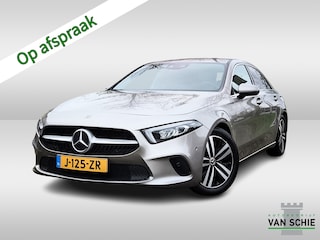Mercedes-Benz A-klasse 200 Business Solution Luxury 1e-Eig. & Dealer-Onderh. BOVAG-Garantie. NL-Auto.