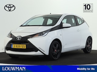 Toyota Aygo 1.0 VVT-i x-play Airco | Achteruitrijcamera | Licht Metalen velgen