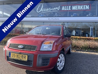 Ford Fusion 1.4-16V Champion Airco - Radio/CD speler - Recent grote beurt gehad - Apk gekeurd tot 20 november 2026