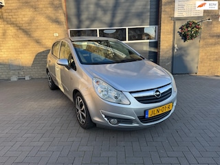Opel Corsa 1.2-16V Cosmo