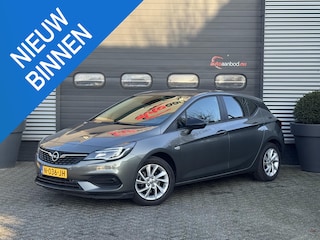 Opel Astra 1.2 Blitz Elegance | Navigatie | Parkeersensoren | Stoel/Stuurverwarming | Lichtmetalen Velgen |