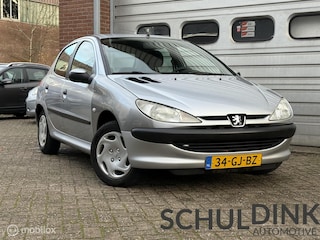 Peugeot 206 1.4 XT AUTOMAAT|TREKHAAK|ELEKTRISCHE RAMEN