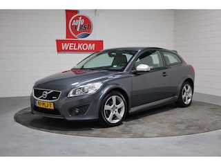 Volvo C30 2.0 R-Edition, NL auto, Volledig onderhouden, 17 inch, Clima, Cruise, Trekhaak, Leder, Electrisch pakket, Prijs incl. apk, beurt en 3 maanden garantie