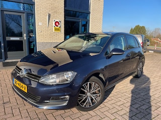 Volkswagen Golf 1.4 TSI Connected Series- NAV- unieke km