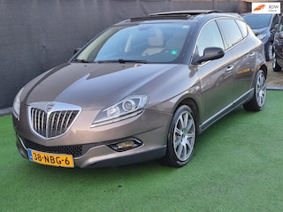Lancia Delta 1.8-16V Di Platino AUTOMAAT DAK !