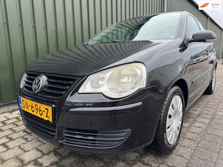 Volkswagen Polo 1.2-12V Trendline met Nieuwe APK