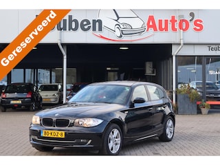 BMW 118i Business Line Climate control, Cruise control, Lichtmetalen wielen, Elektrische ramen