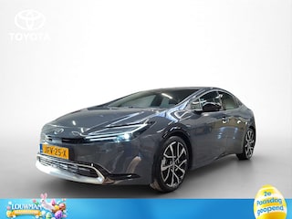 Toyota Prius 2.0 Plug-in Executive Demo Dick