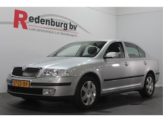 Skoda Octavia 2.0 FSI Elegance Attractive Business Automaat
