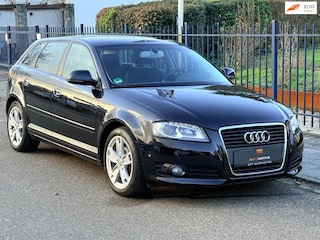 Audi A3 Sportback 1.4 TFSI Attraction XENON / STOELVERWARMING