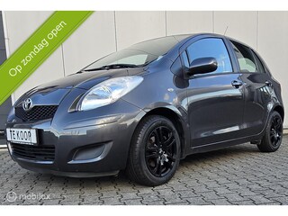 Toyota Yaris 1.3 VVTi Dynamic