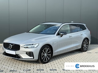 Volvo V60 T6 Plug-in hybrid AWD Ultra Dark | Panoramadak | Head-up Display | Harman Kardon | Leder | Adaptieve Cruise Control | Trekhaak |