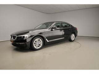 BMW 5-serie Sedan 530e Camera / Stoelverwarming / Park assist / Alu wielen 17 inch