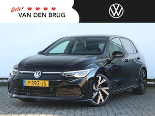 Volkswagen Golf 1.5 TSI R-Line | Navigatie | LED Plus | Climate control | Side Assist | Achteruitrijcamera | Trekhaak | 18" Bergamo |
