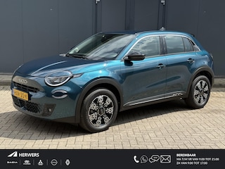 Fiat 600 1.2 Hybrid Urban Automaat / Navigatie via Android Auto/Apple Carplay / Airco / Parkeersensor Achter / DAB / Stof/Lederen Bekleding