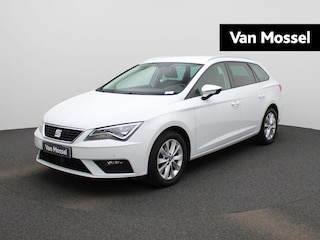 Seat Leon ST 1.5 TSI Style | 130PK | LED Koplampen | Trekhaak | Parkeersensoren | Privacy Glass | Lichtmetalen Velgen | Apple Carplay / Android Auto | Cruise Control |