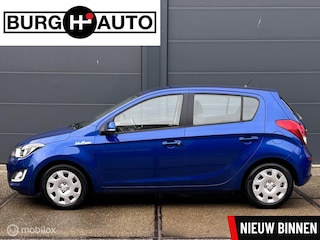 Hyundai i20 1.2i i-Motion 5 deurs - AIRCO - PDC - EL. RAMEN + SPIEGELS - CPV - RADIO/CD - NAP - 2E EIGENAAR - NL AUTO - APK T/M 31-10-2026 -