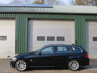 BMW 325xi Luxury Line xDrive