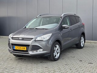 Ford Kuga 1.6 Titanium 6-Bak