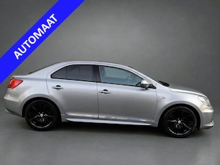 Suzuki Kizashi 2.4 Sport AUTOMAAT/ AWD/ Trekhaak/ Schuif/kanteldak