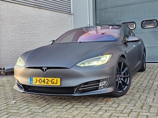 Tesla Model S Bj 2018 Mat satijn zwart! Sportieve nette auto!