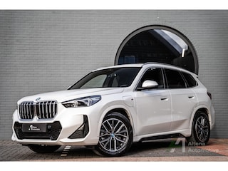 BMW X1 xDrive30e M-sport, panoramadak, comfortacces, camera, btw