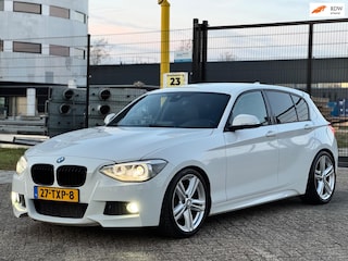 BMW 118i Business+|M PAKKET|AUT|NAVI|PSENSOR|LEDER|