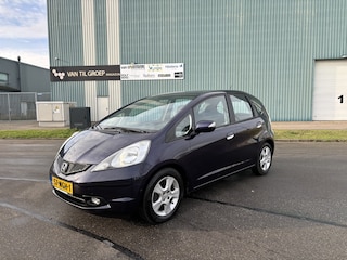 Honda Jazz 1.4i-VTEC Comfort Automaat 100 PK. Slechts 136.000 KM !!! Tweede eigenaar !!