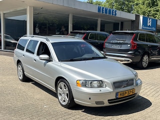 Volvo V70 2.4 Edition Xenon NIEUWE LPG Installatie BTW voordeel €700,-