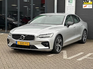 Volvo S60 2.0 T4 R-Design/1STE EIG/CARPLAY/NAVI/STOELVERWARMING/NETTE STAAT!!