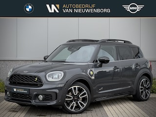 Mini Countryman 2.0 Cooper S E ALL4 John Cooper Works | JCW Sportstoelen | Panoramadak | Harman Kardon | Keyless Entry | Black Exterior Pack