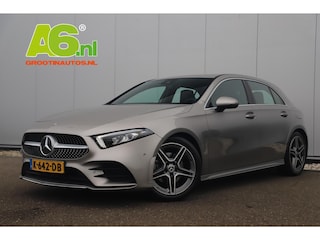 Mercedes-Benz A-klasse 160 AMG Line Widescreen Full LED Half Leder Sportstoelen Navigatie Camera Clima Lane Assist Cruise Parkeersensors 18 inch AMG LMV