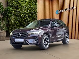 Volvo XC60 2.0 T6 Plug-in hybrid AWD Ultra Dark | Trekhaak | 360 Camera | Panoramadak | Harman/Kardon | Pilot Assist