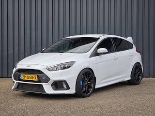 Ford Focus RS 2.3 350pk AWD | Navigatie | Parkeercamera | Climate Control | Schaalstoelen