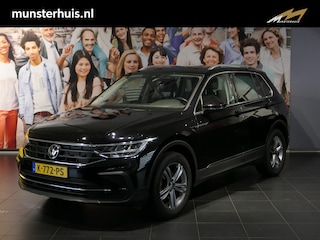 Volkswagen Tiguan 1.5 TSI Life Business *Afneembare trekhaak!* - Stuur en stoelverwarming, cruise, elektrische achterklep