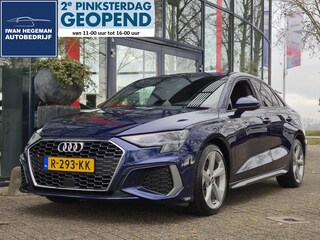 Audi A3 Limousine 35 TFSI S edition AUTOMAAT | Airco | Navigatie | Parkeersensoren | Cruise Control | Licht metalen velgen