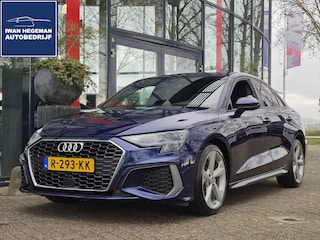 Audi A3 Limousine 35 TFSI S edition AUTOMAAT | Airco | Navigatie | Parkeersensoren | Cruise Control | Licht metalen velgen