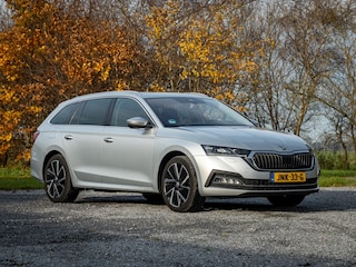 Skoda Octavia Combi 1.4 TSI iV PHEV Business Edition Plus // panoramadak
