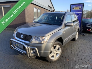 Suzuki Grand Vitara 2.0-16V High Exective|Leer|Key-less|C/C
