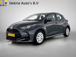 Toyota Yaris 1.5 Hybrid Automaat Active / Navigatie / Airco-ecc./ Pdc.+ Camera / Radio-multimedia