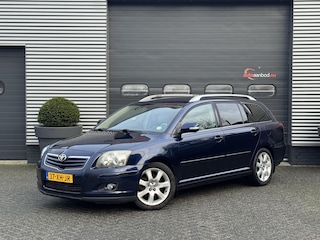 Toyota Avensis Wagon 2.4 VVTi Executive Business | Navigatie | Trekhaak | Xenon | Privacy Glass | Climate Control | Cruise Control |