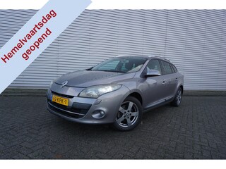 Renault Mégane Estate 1.4 TCe Privilége Climate / Navi / Cruise / Leder / Stoelverw. / Parkeersens. / Trekhaak / NAP
