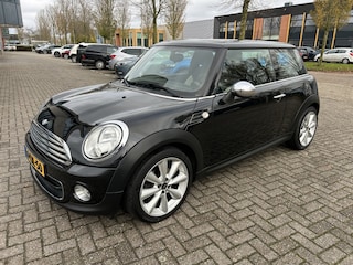 Mini Mini 1.6 Chili NAVI CRUISE HALF-LEER NAP!