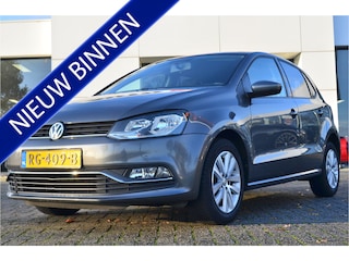 Volkswagen Polo 1.2 TSI 4 Cil. Comfortline Carplay | Parkeersensoren V+A | Airco | Cruise Control NL Auto! Distributieriem is vervangen. 4 Season banden!