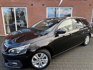 Peugeot 308 SW 1.2 PureT.Blue L. Ex PANO / CAMERA / D-RIEM V.V. / 6 BAK / LED /