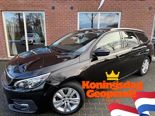 Peugeot 308 SW 1.2 PureT.Blue L. Ex PANO / CAMERA / D-RIEM V.V. / 6 BAK / LED /